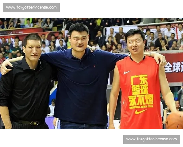 以内线碾压为核心打造全面进攻体系重塑赛场统治力新时代篮球格局